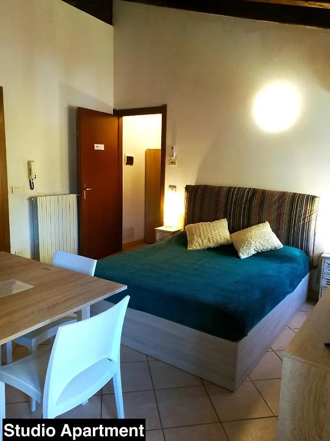 Casa Laila&Lisa - Immobiliare Azzurra Apartment Bardolino 0*,